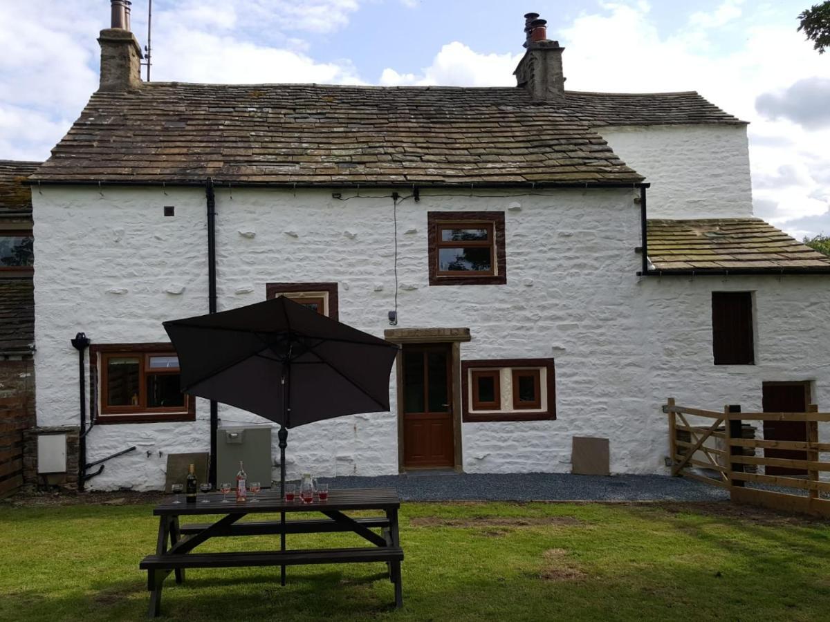 Lower Turnerford Farmhouse Newby  エクステリア 写真